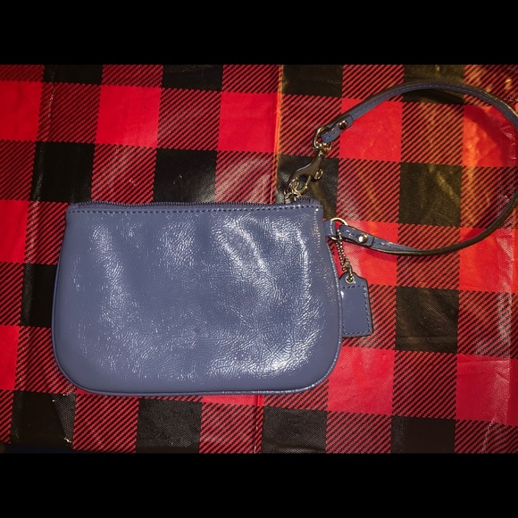 Coach wristlet - Picture 3 of 5